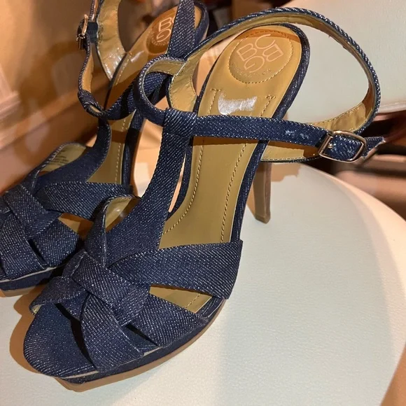 Size 7B BCBG denim plate form stiletto heels - Picture 9 of 10